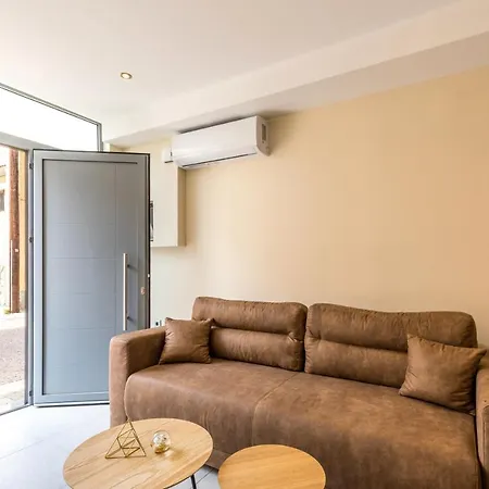 Urban Lofts Apartment *