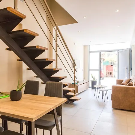 Urban Lofts Apartment *